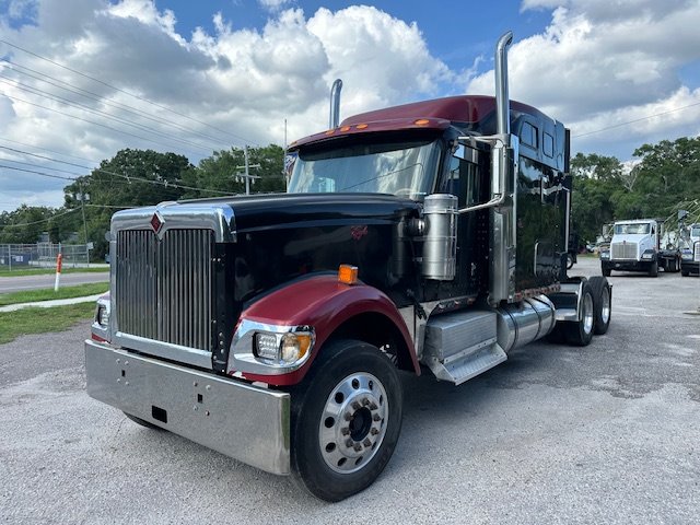 2000 International 9900 I Eagle - 2904 | Platinum Truck Sales Inc